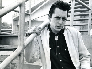 Закаснеле премијере