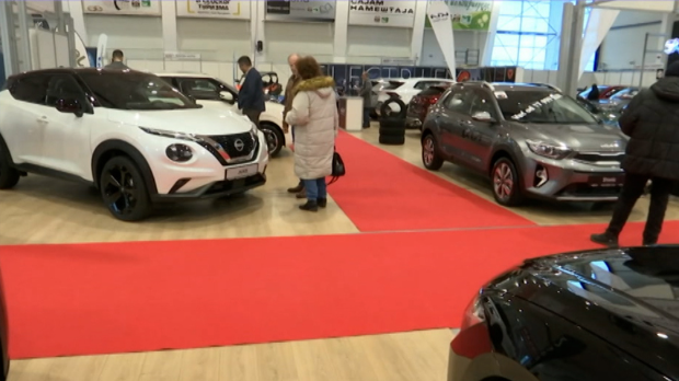 Три разлога зашто цене нових аутомобила лете у вис – да ли је повратак 