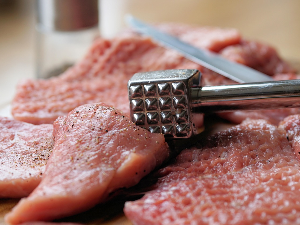 Откривени случајеви трихинелозе у Србији – какве симптоме изазива, колико дуго се лечи и како је спречити