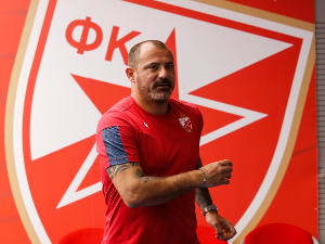 Дејан Станковић на корак до повратка у Звезду
