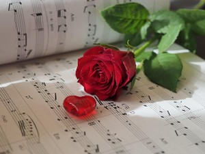 Средњовековне песме о љубави и губитку