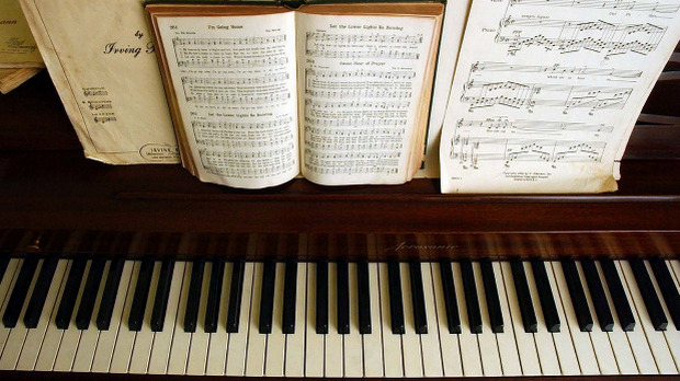 Аутограм: Едуар Лало: Трећи клавирски трио