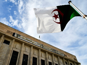 Алжир усвојио закон којим се француска колонизација проглашава злочином