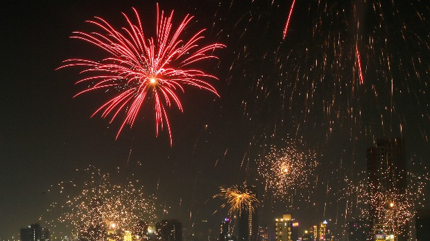 На три воде: Јутарњи програм из три студија