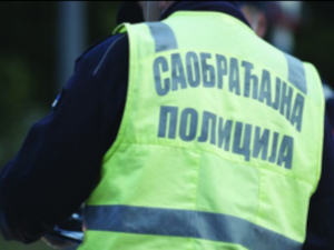 Искључен из саобраћаја –  возач под дејством психоактивних супстанци требало да вози децу