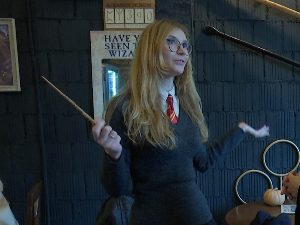 Метле, огртачи и пуни столови, нови кафић инспирисан Харијем Потером освојио Београд