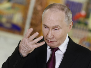 Пет сати преговора у Кремљу – Руси и Американци опрезни оптимисти, рат се наставља