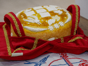 Изложба божићних хлебова и колача са Фестивала „ЧЕСНИЦА" у РТС Клубу