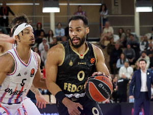 НБА утакмица Монака и Париза, Џејмс престигао Спанулиса на вечној листи асистената