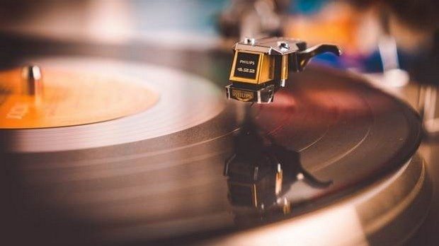 Игла на винилу :  Хоги Кармајкл