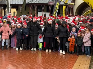 Упркос киши одржана Трка Деда Мразова и понеког ирваса на Палићу