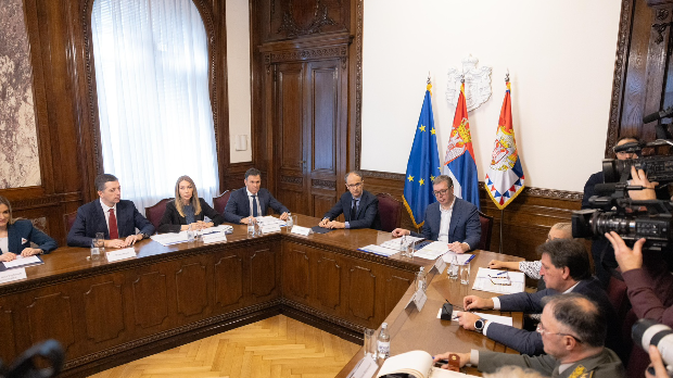 Вучић: Предузети сви нужни кораци како би се одржао рад најважнијих система снабдевања гасом и нафтним дериватима