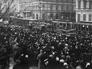 Владислав Аксенов: Црвена жена долази – женске побуне у годинама Првог светког рата (2)