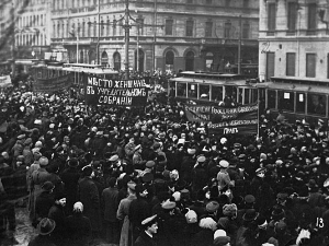 Владислав Аксенов: Црвена жена долази – женске побуне у годинама Првог светког рата (3)