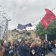 Протест испред Централног затвора у Београду; студенти пешаци стигли у Суботицу