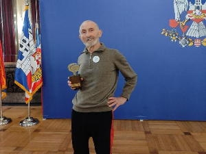 Златни „Искорак“ супермаратонцу Влади Стевановићу  