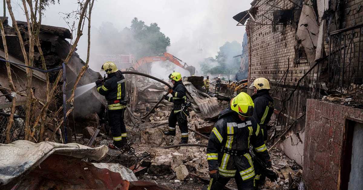 Један од највећих руских напада – 12 погинулих, 60 повређених; Зеленски: Ћутање САД охрабрује Путина