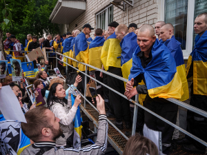 Руси гађали Суми, троје погинуло, већина рањених деца; Пољска одобрила Фицу прелет ка Москви