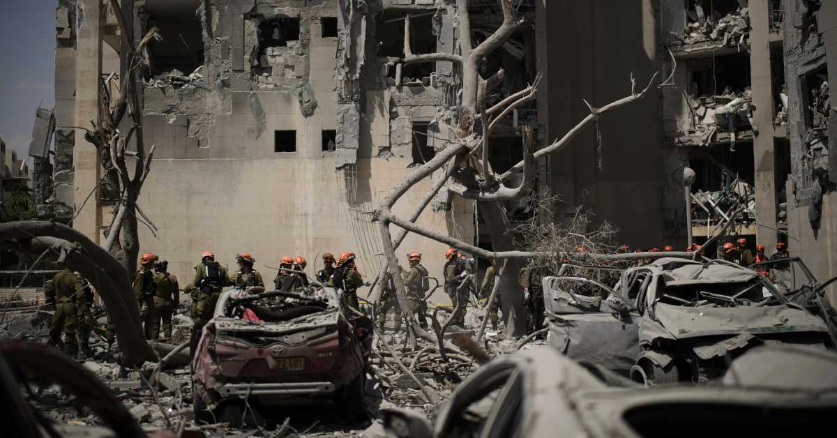 Пезешкијан објавио крај рата са Израелом; Нетанјаху прогласио "историјску победу"