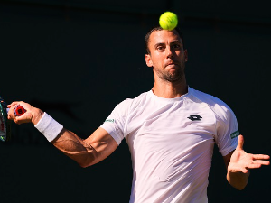 Ђере без другог кола на Аустралијан опену, Вавринка иде даље