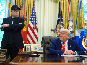 Како се од љубави тако брзо стигло до мржње – вербални рат Трампа и Маска