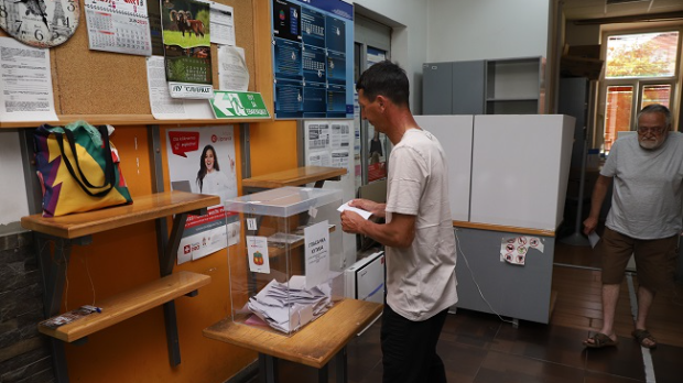 Пребројавање гласова у Зајечару и Косјерићу, незванично СНС победио у оба места