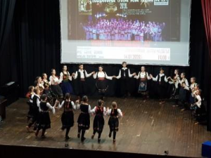 Песме у колу