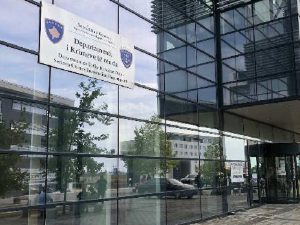Суђење за наводни ратни злочин у Вучитрну, одбрана оспорава кредибилитет сведока