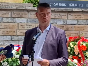 Помоћник директора Канцеларије за КиМ Игор Поповић приведен након помена у Ораховцу