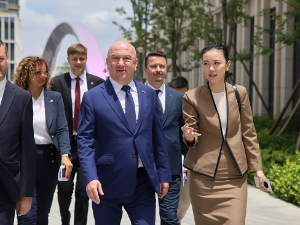 Ненад Поповић: Премијер Кине упутио поздраве председнику Вучићу и грађанима Србије