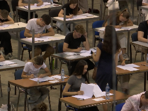 У Новом Пазару, Крагујевцу и Нишу сутра први уписни рок, на појединим факултетима пробни пријемни испити