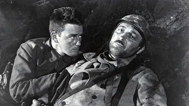 На западу ништа ново