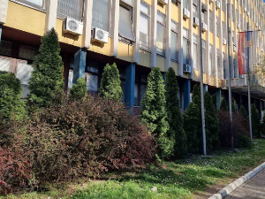 Предложен притвор за осумњичене за спречавање новосадског тужиоца да уђе у зграду суда