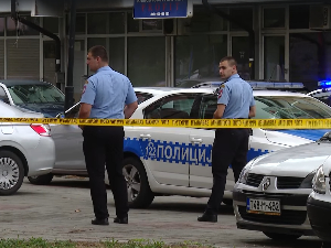 Нападнути полицајци у Бањалуци – две особе ухапшене, трећа у бекству