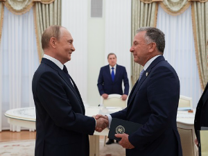 Путин се састао са Виткофом у Кремљу; Зеленски: Погођено гасно постројење у Одеској области