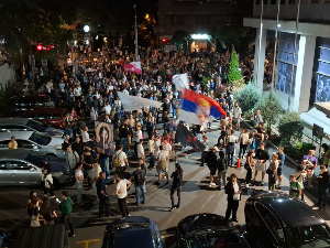 Протести у Београду и Новом Саду, захтев да се притвореном студенту омогући да се брани са слободе