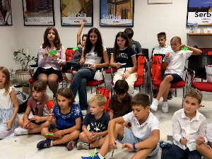 Како српска деца у Италији чувају свој језик и културу – бесплатна настава и упис у српску школу у току