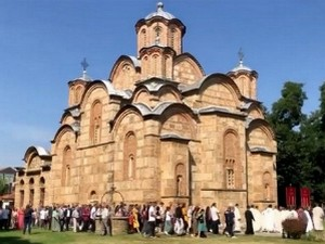 Јутарњи програм из три студија