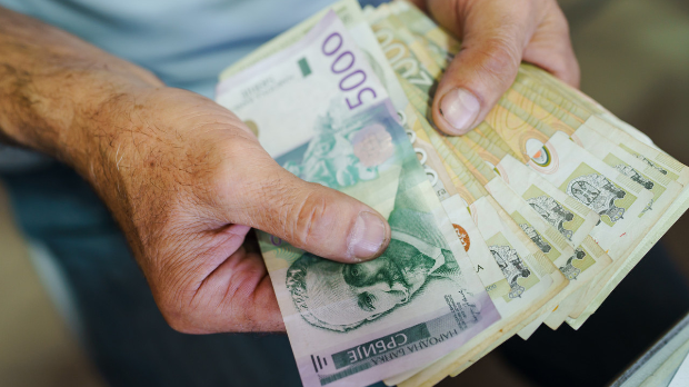 Велики јаз у просечним примањима у Европи, колико вреди плата у Србији