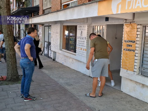 Упад полиције у просторије "Службеног гласника" у Северној Митровици