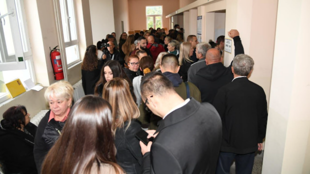 Затворена бирачка места на КиМ, излазност око 40 одсто – броје се гласови