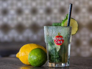 Клуб Тропикана – Jose Alberto “El Canario”