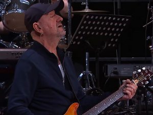 Звучни зид – Влатко Стефановски