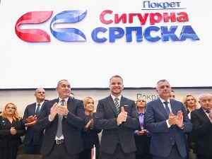 Одржана оснивачка скупштина Покрета "Сигурна Српска", председник Драшко Станивуковић (Инстаграм налог Душка Станивуковића) Одржана оснивачка скупштина Покрета "Сигурна Српска", председник Драшко Станивуковић