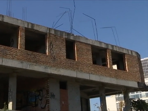 Између зидова и правде - напуштене зграде и њихова опасна будућност Између зидова и правде - напуштене зграде и њихова опасна будућност