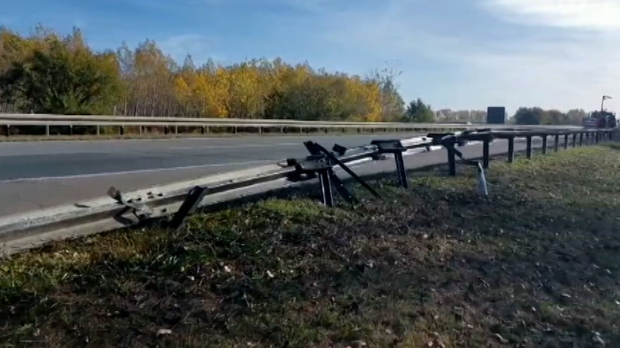 Осморо повређених у несрећи код Новог Сада у стабилном стању, један дечак превезен у Београд