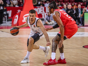 Партизан се држао против лидера Евролиге, али је поново пресудила лоша трећа деоница (@PartizanBC) Партизан се држао против лидера Евролиге, али је поново пресудила лоша трећа деоница