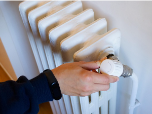 Ко ће проћи најскупље, а ко најефтиније у овој грејној сезони? Mоже ли се црвена зона избећи?