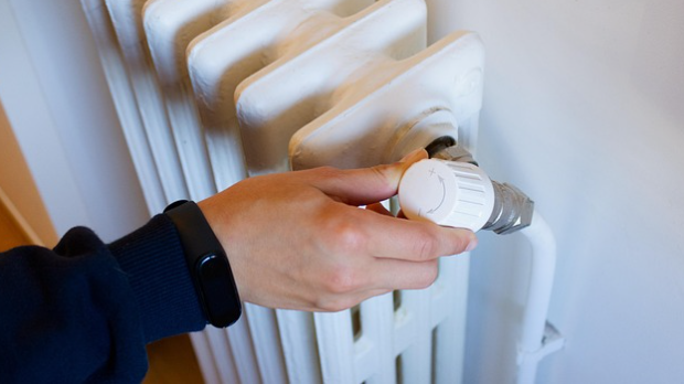 Ко ће проћи најскупље, а ко најефтиније у овој грејној сезони? Mоже ли се црвена зона избећи?