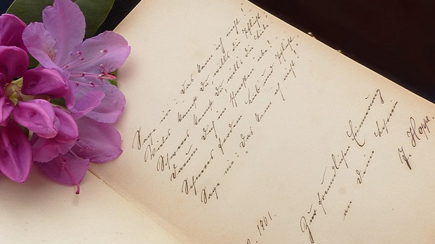 С песником у подне: Стеван Тонтић: ,,Анђео ми бану кроз решетке"